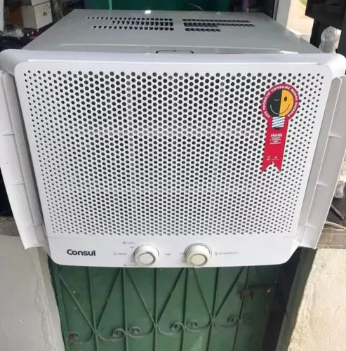 Ar condicionado 10.000 BTUS Consul . Entrego