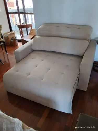 SOFA RETRATIL DOIS LUGARES