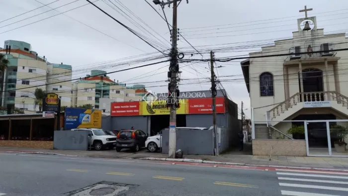 Excelente oportunidade para investidores e construtores no bairro Abraão, em Florianópolis