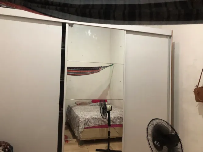 Vendo Guarda Roupa Casal Grande
