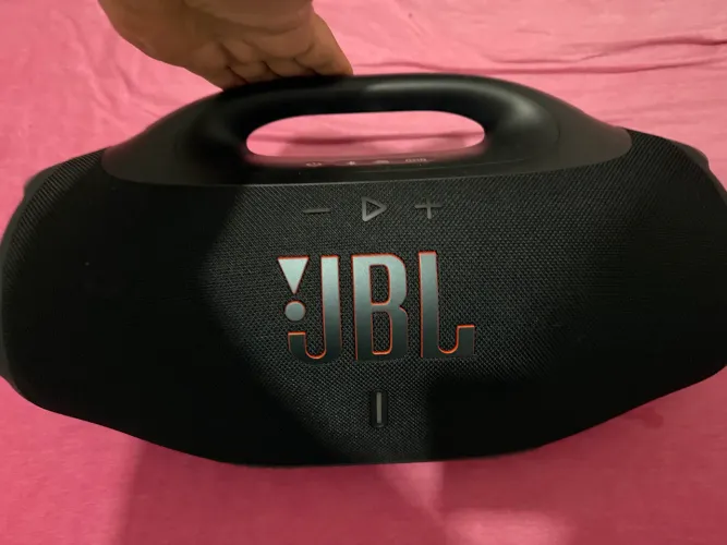 Bombox 4