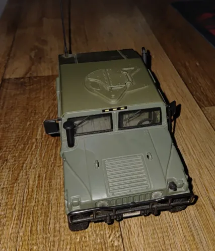 Miniatura em metal do Humvee (Hummer militar) 17 cm