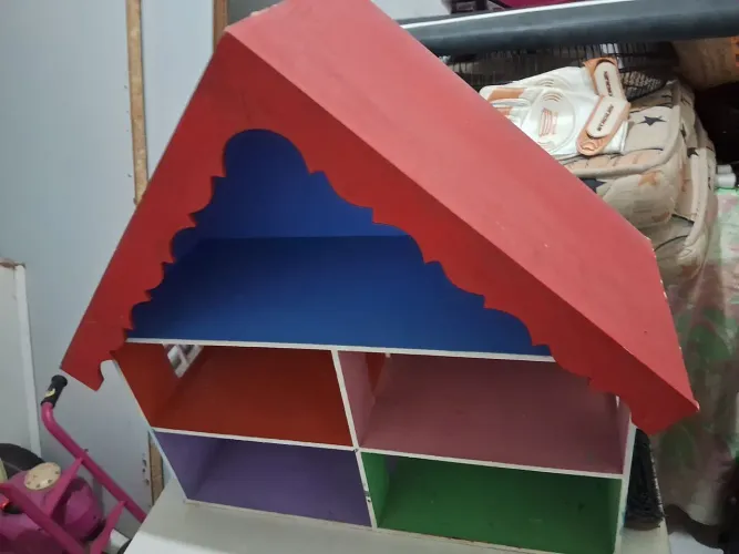 Casinha de boneca r$ 70 ligue para o WhatsApp *54