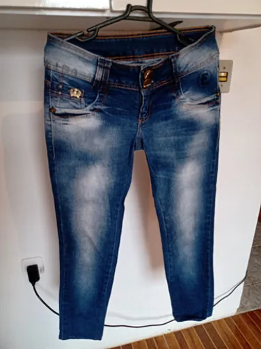 Calças femininas usadas tamanho 38