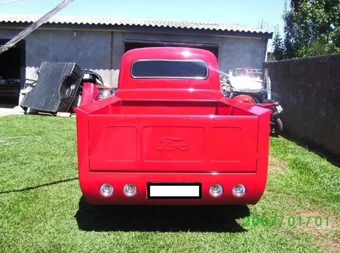 Caçamba em aço Stepside Pick Up Ford F1 Hot + Paralamas em fibra 