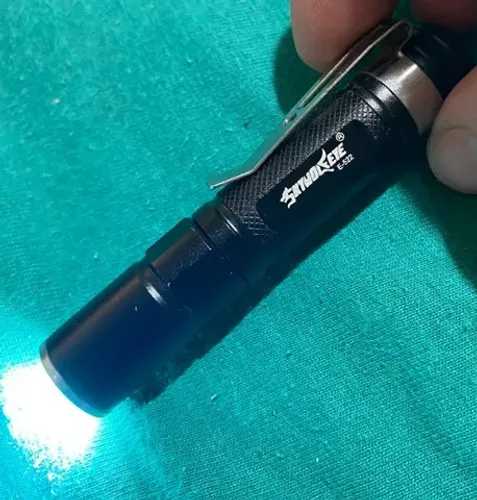 Lanterna Tática Skywolfeye E-522