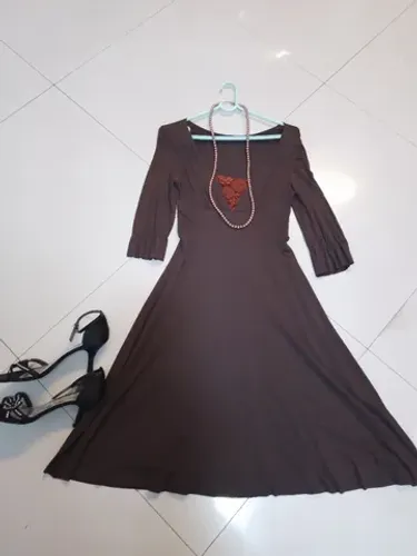 Vestido casual de malha com forro