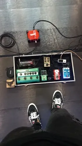 Pedalboard e Pedais Analógicos