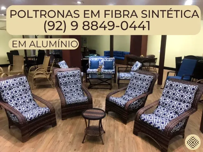 Conjunto 4 Poltronas e mesinha em Fibra Sintetica