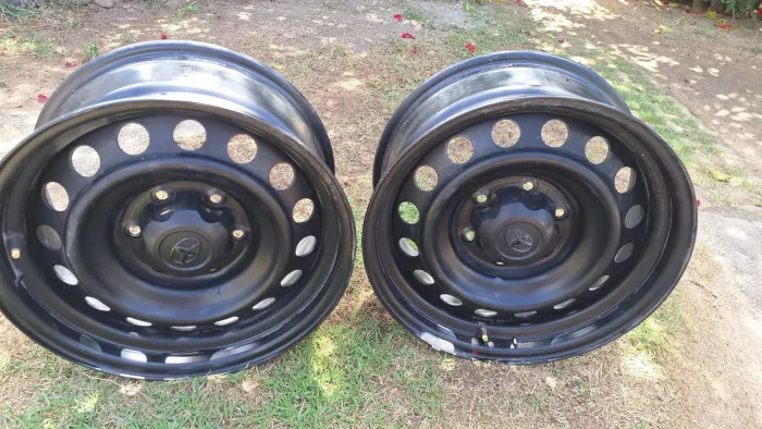 Rodas de ferro originais Hilux 2025