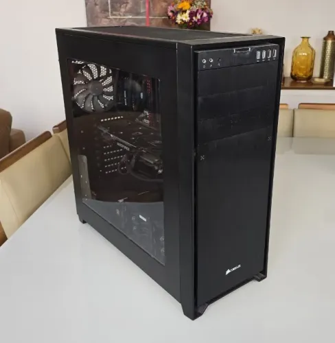 PC Gamer - CPU Intel i7 4790 / 32 GB RAM / SDD 512GB / HDD 2x 2TB / Obsidian 750D