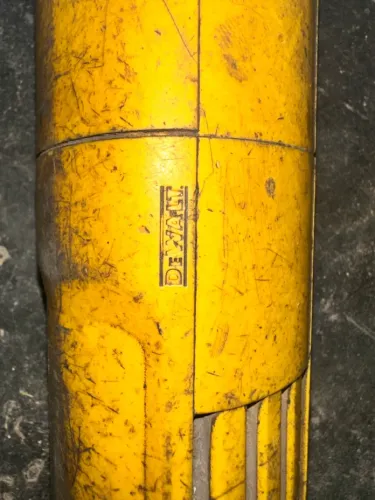 Esmerilhadeira Dewalt usada 127v pequena funcionando perfeitamente.