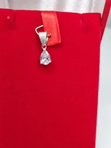 Pingente de Prata 925 com Pedra de Zircônia