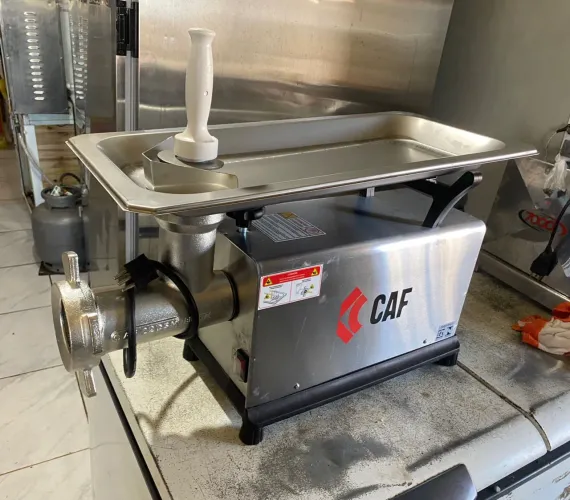 Moedor de Carne Industrial CAF Boca 22