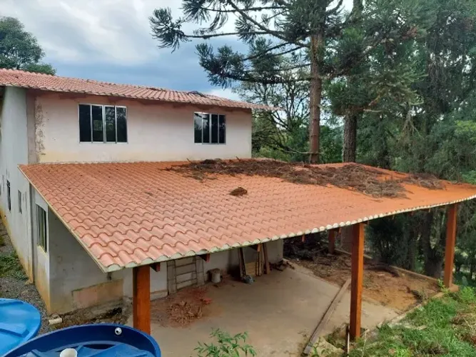 Chácara em condomínio com 4 quartos 140m2 e 1.429m2 de terreno (aceita permuta)