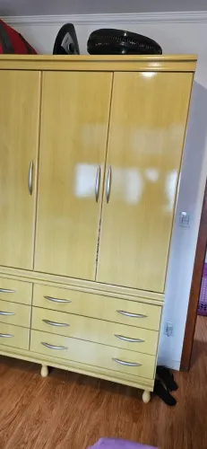 VENDO ROUPEIRO DE CASAL