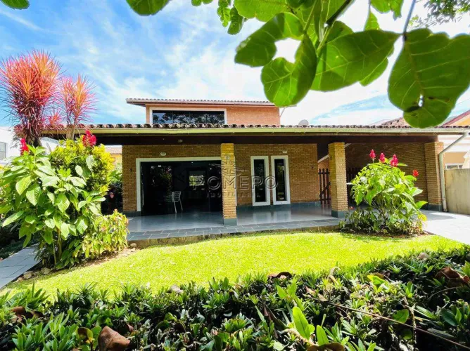 Casa de Condomínio com 4 dorms, Condomínio Lagoinha, Ubatuba - R$ 2.78 mi, Cod: 2348