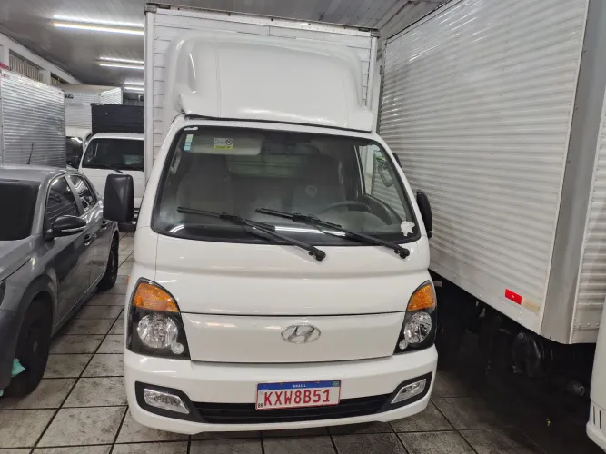 Hyundai HR diesel baú ano 2017