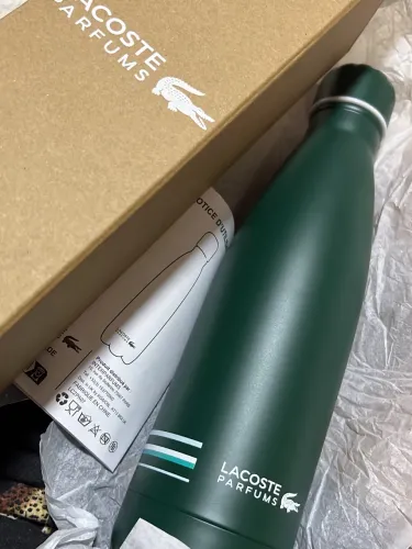 Garrafa Lacoste original na caixa com manual de instruções