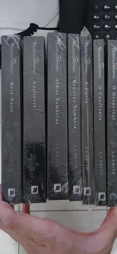 Coleção 7 Livros Diários do Vampiro / The Vampire Diaries L. J. Smith