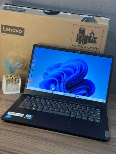 Notebook Lenovo i3 12th 8GB 240GB NVME caixa e nota fiscal Garantia 22 de abril 2026
