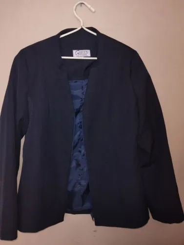 Blazer Feminino Azul Marinho. Com Zíper. Griffin Confecções. Tamanho 36.