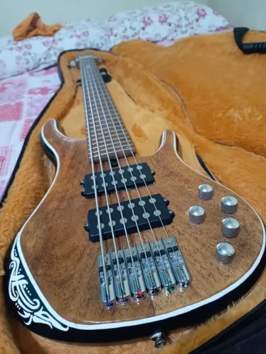 BAIXO LUTHIER  YAMAHA TRBX6 / TAGIMA MILLENIUM + BAG + MULTI-EFEITO CUVAVE