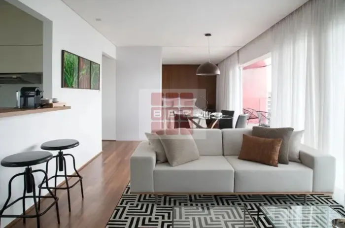 Locação de Apartamento de Luxo na Vila Olímpia, SP: 1 Quarto, 3 Salas, 1 Banheiro, 2 Vagas