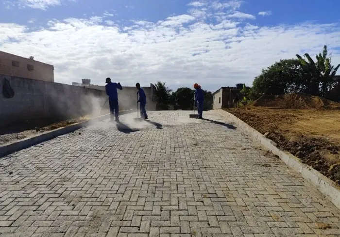 Serviço de Pavimentação e Calçamento e calçada de concreto