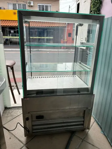 Balcão expositor refrigerado