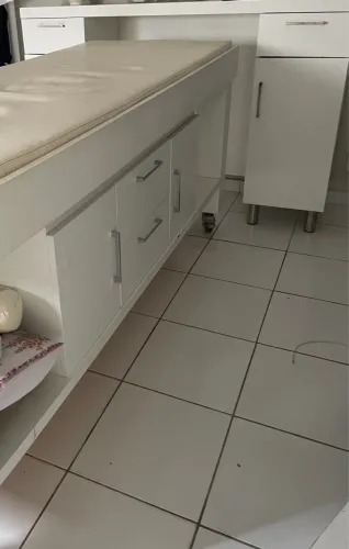 Móvel para estética com gavetas
