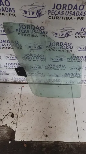 Vidro lado esquerdo Fiorino ano 2013 ( Para retirar no local)