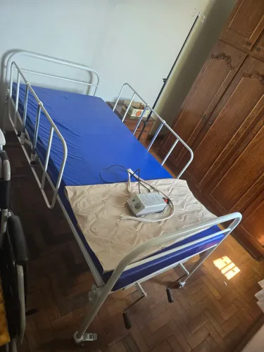 Cama hospitalar 
