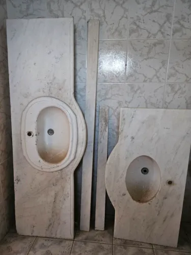 Pias e cubas de mármore para banheiro