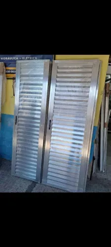 Porta veneziana Alumínio ou Ferro 