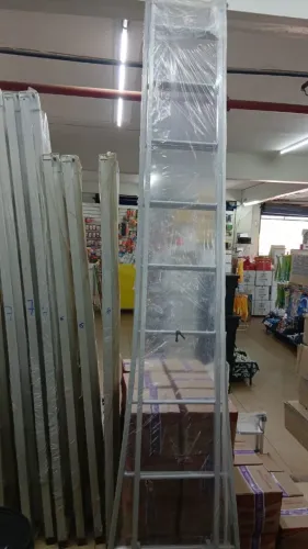 Para diversas utilidades Escadas Extensivas aço galvanizado a partir de R$189,90