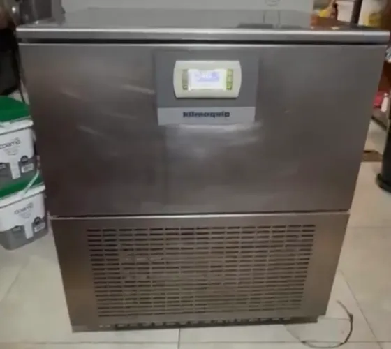Ultracongelador Klimaquip UK 5 seminovo