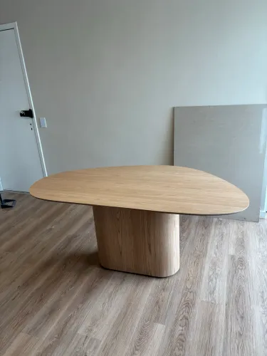 Mesa orgânica 1,60X0,90 pronta entrega