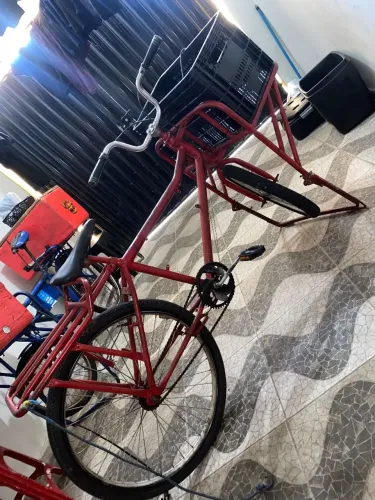 Bike cargueira vermelha 