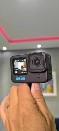 GoPro HERO 11 impecavél+Cartão 128 v30+2 baterias+carregador triplo+maleta+Bastão 3way+kit