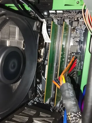 Memória RAM DDR4 16GB (2x8GB) 2400Mhz, chip Samsung