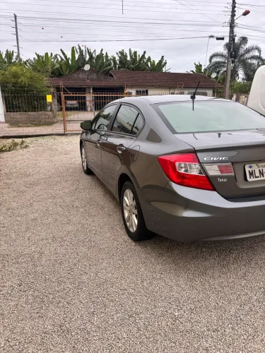 Honda Civic Sedan LXR 2.0 Flexone 16V Aut. 4P 2014