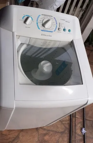 Máquina de lavar Electrolux 12 kg super conservada