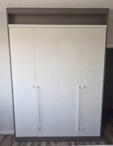Guarda roupa usado (desmontado)