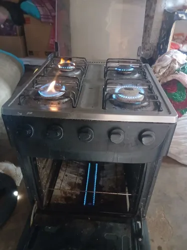 Fogão em boas condições