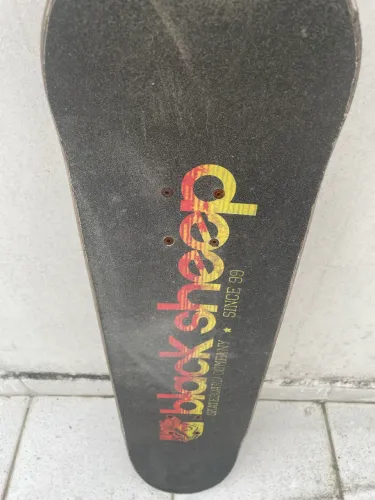 Skate black sheep usado