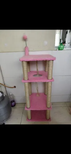 Arranhador para pety