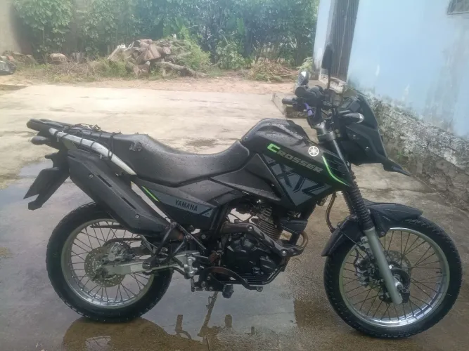 Vendo moto Yamaha crosser 