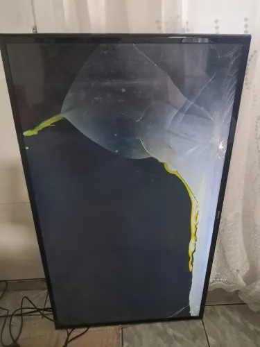 SmartTV 48 sansung tela quebrada.