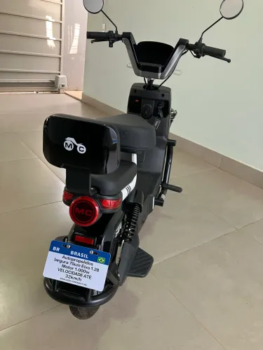 Moto Elétrica Moto Chefe Bob 2025 Apenas 10 km